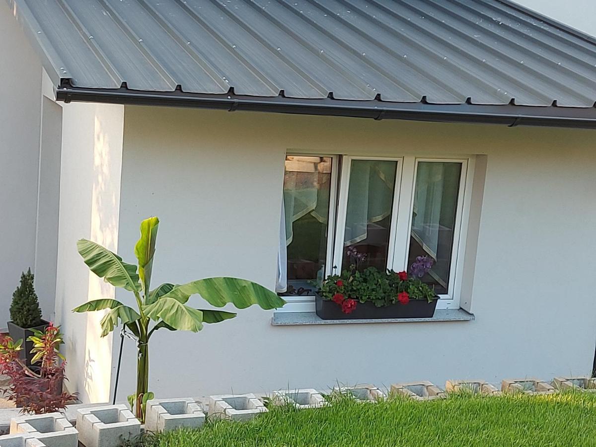 Privatzimmer Roland Hutten Exteriör bild