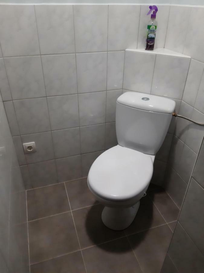 Privatzimmer Roland Hutten Exteriör bild